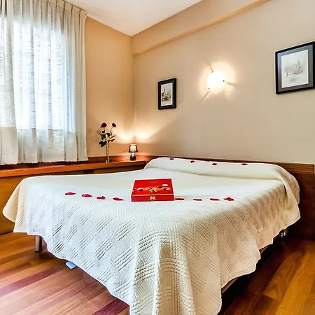 Augusta Aparthotel 3*
